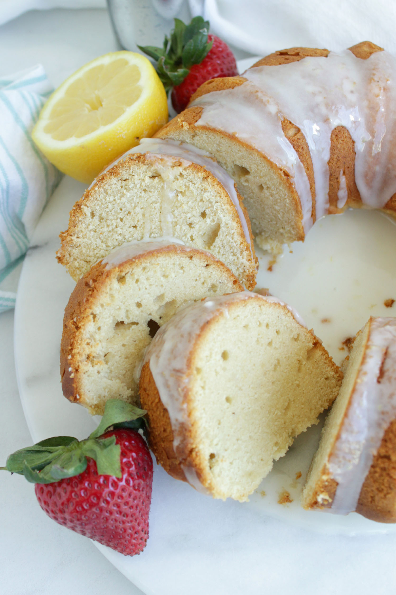 Gluten-Free-Lemon-Bundt-Cake-72-dpi