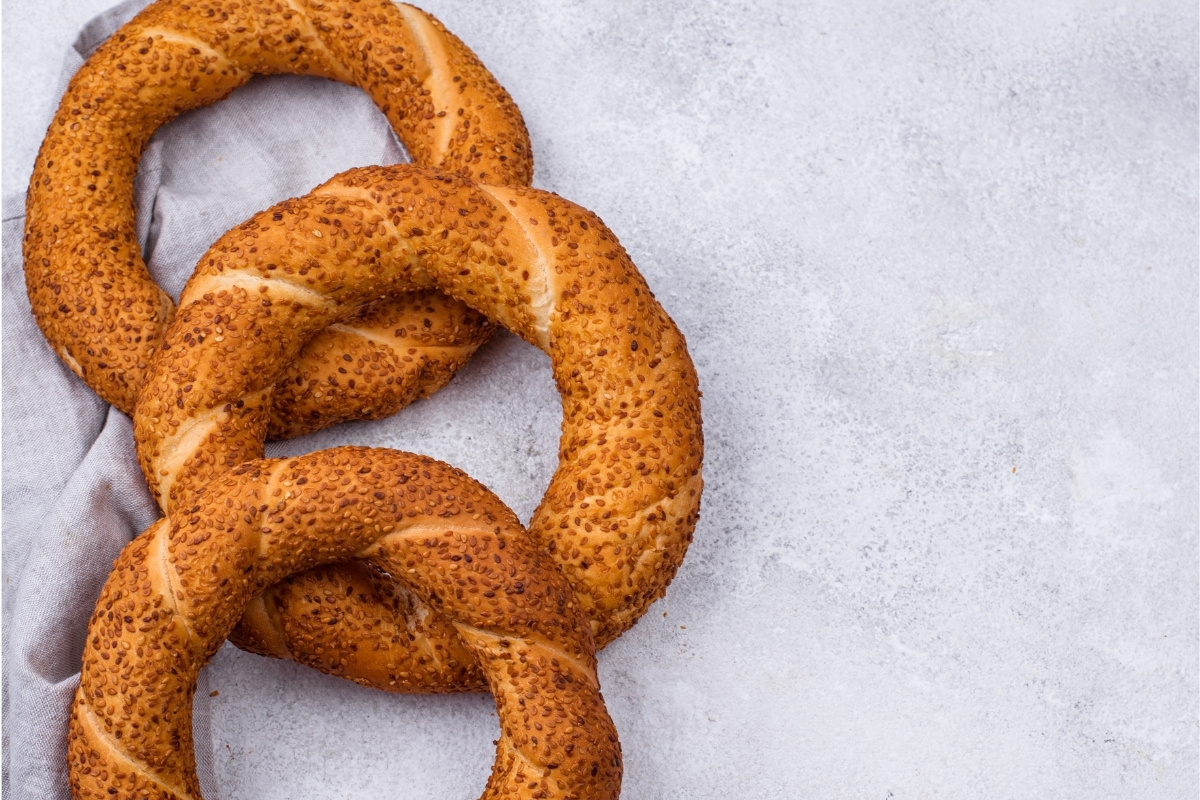 Reteta de covrigi turcesti cu susan 