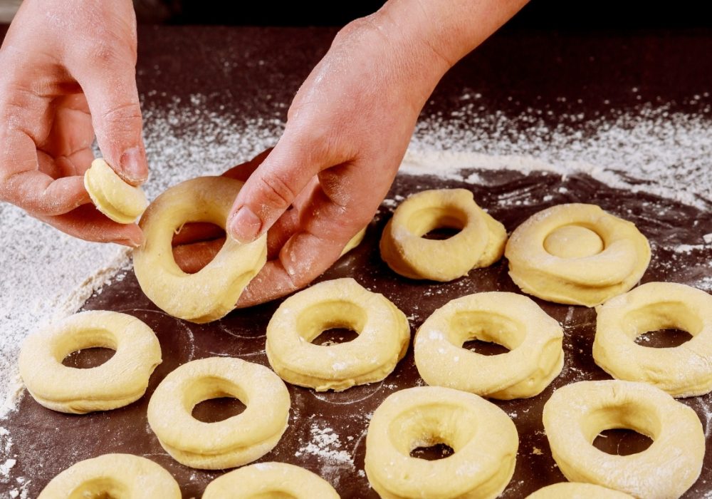 donuts pufoase cu drojdie